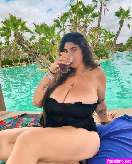 Moonkendall OnlyFans Thumbnail #BFH9qEig1w