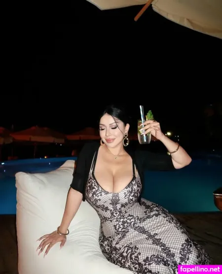 Moonliy G OnlyFans Thumbnail #8gvQGSrd7B