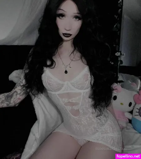 Moonscarletta 1 OnlyFans Thumbnail #1zD3302JZS