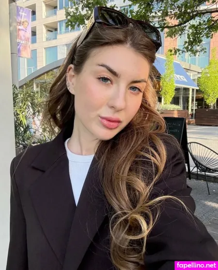 Moonwitchsabrina OnlyFans Thumbnail #LN782Fb9js