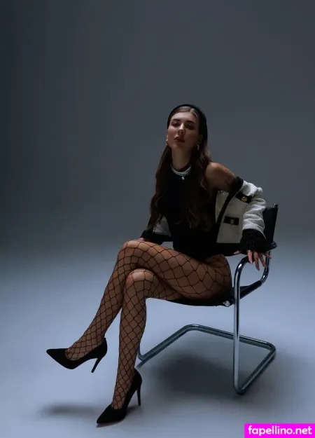 Moonwitchsabrina OnlyFans Thumbnail #iwD8JCEfFn