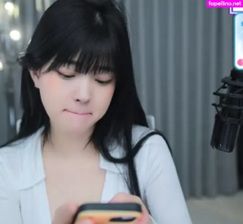 Moonwol0614 OnlyFans Thumbnail #WMIzhqZVog