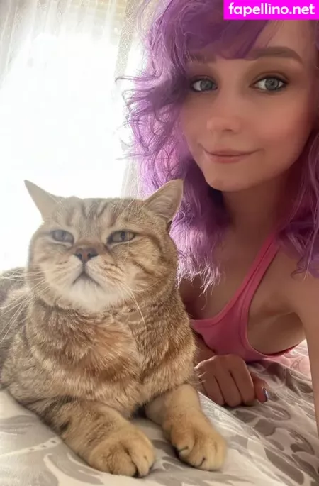 Moonychka OnlyFans Thumbnail #1PqJTcx4tD