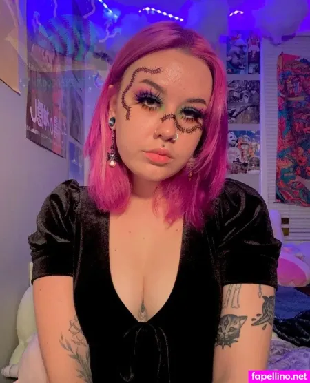 Mooonspitt OnlyFans Thumbnail #0McMZVBbh6