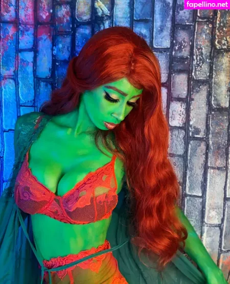 Mooreamor 1 OnlyFans Thumbnail #NhYBWcZ42K