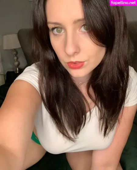 Mooreerinxxx OnlyFans Thumbnail #hQJUuBa4Yu