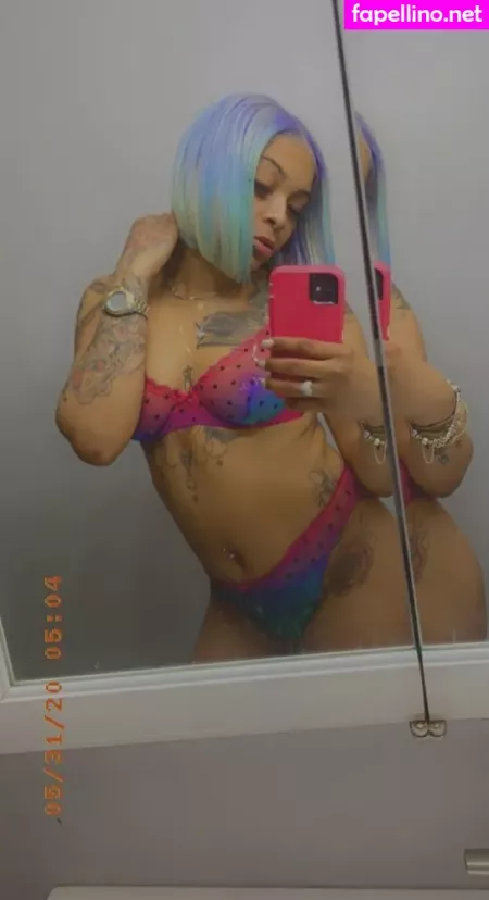 Moradora OnlyFans Thumbnail #NKmlJBCAXn