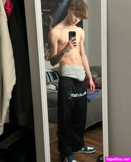 Moreeddy OnlyFans Thumbnail #xdV03sZKSC