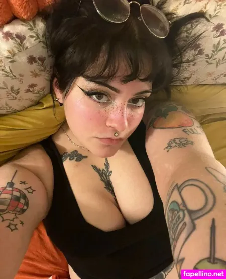 Morekissing OnlyFans Thumbnail #oBkhtJfe3T