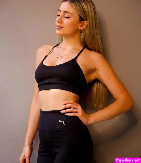 Morena Beltran OnlyFans Thumbnail #9jwhujP557