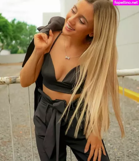 Morena Beltran OnlyFans Thumbnail #dmJtCLMuCY