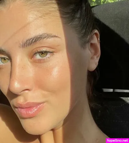 Morena Bradas OnlyFans Thumbnail #1zardSd8Qo