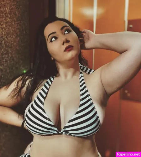 Morena Mazzone OnlyFans Thumbnail #32k2GHVlyw