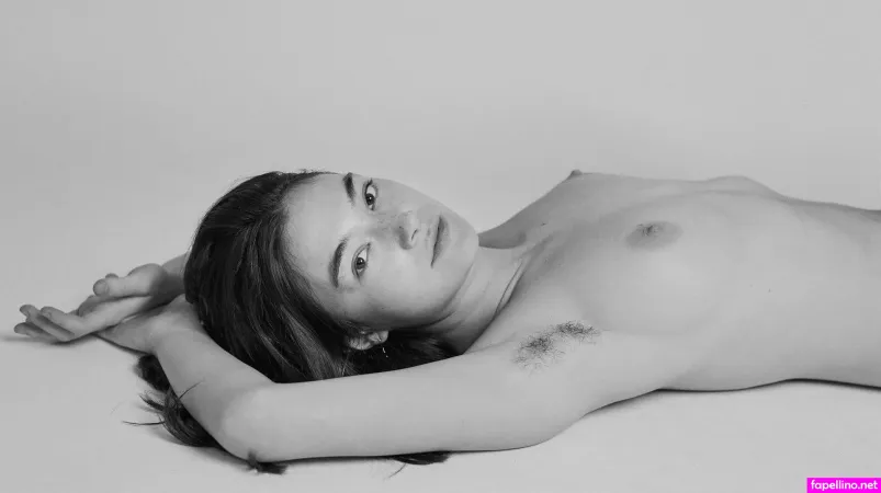 Morena Parenti OnlyFans Thumbnail #t7nUgKJ6Ch