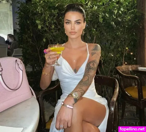 Morena Taraku OnlyFans Thumbnail #1aPTDV73sD