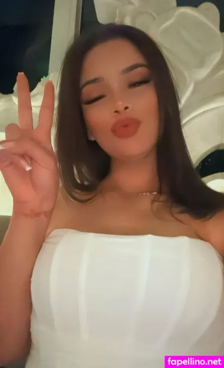 Moreoflettie OnlyFans Thumbnail #46NYcwtXVp