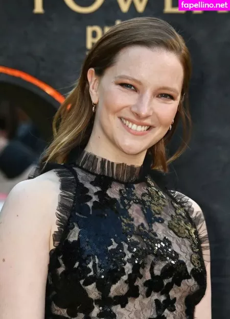 Morfydd Clark OnlyFans Thumbnail #JxJ70ETV3b