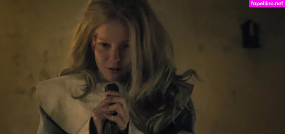 Morfydd Clark OnlyFans Thumbnail #eCOMJJ2kG3