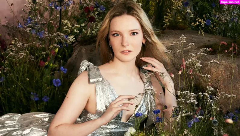 Morfydd Clark OnlyFans Thumbnail #fIe3PyROkZ