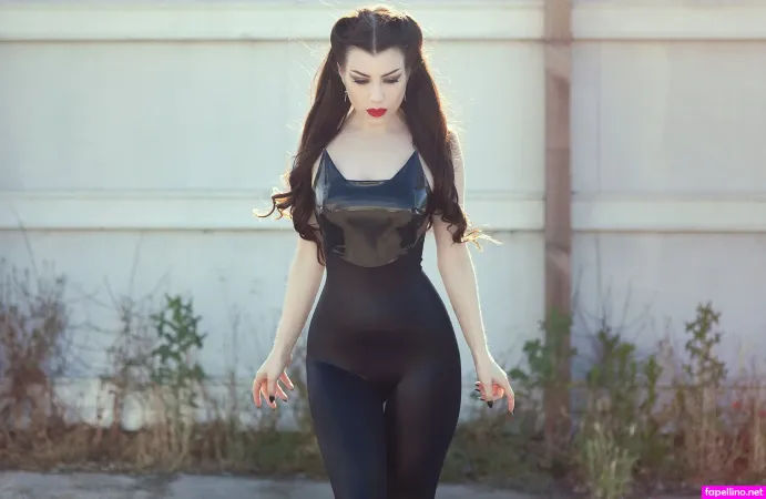 Morgana Threnody In Velvet OnlyFans Thumbnail #aeG9DlRnra