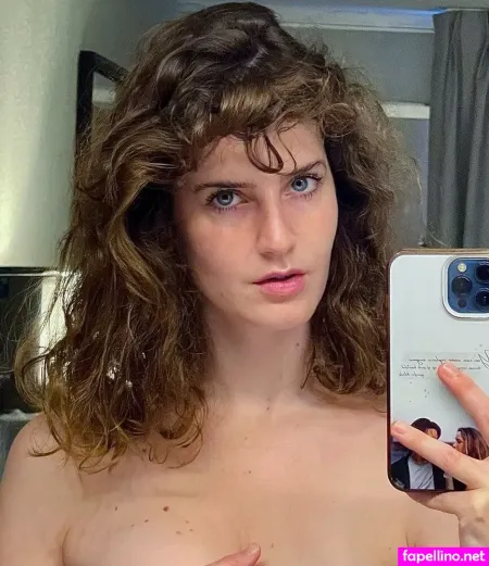 Moria Akons OnlyFans Thumbnail #6W15IsolLo