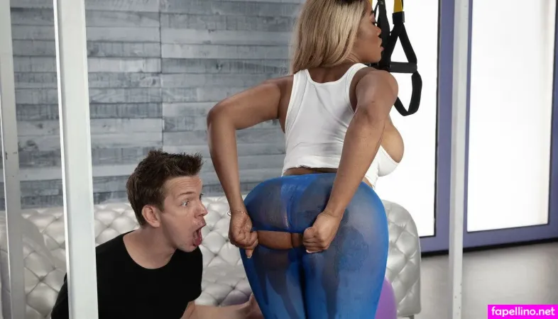 Moriah Mills 2 OnlyFans Thumbnail #J3HyeBH3mu