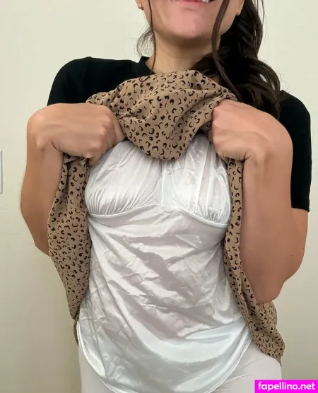 Mormonhotwife OnlyFans Thumbnail #gO002Trat3