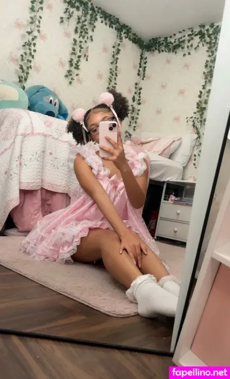 Mostly Mayaa Main Profile Photo