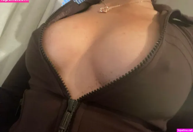 Mostrandomthanrandom OnlyFans Thumbnail #OU8iWjTPPr