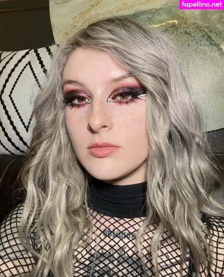 Mothica OnlyFans Thumbnail #EXh3LdohGe