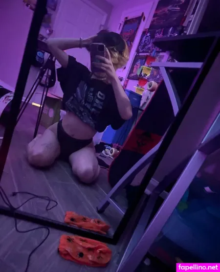 Mothmans Favorite Lamp OnlyFans Thumbnail #p6zlNCHrgC