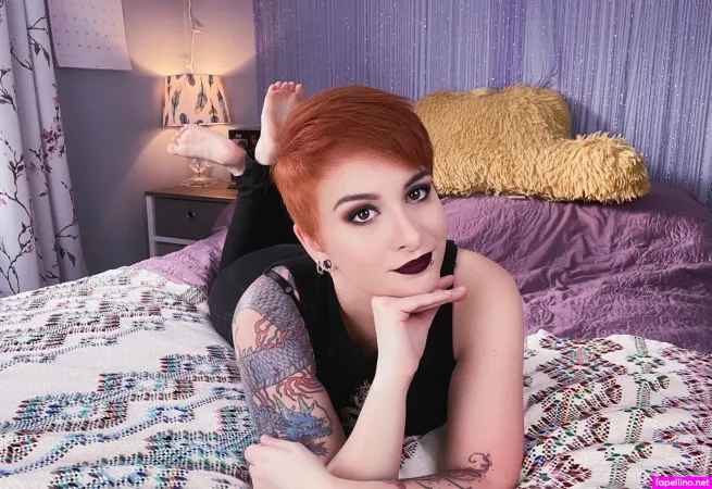 Mothqueenmythos OnlyFans Thumbnail #FK2EonmnkW