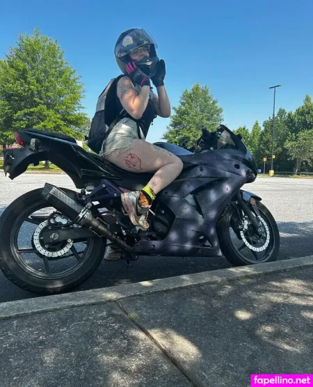 Motoferal OnlyFans Thumbnail #LiK1WHbHlK