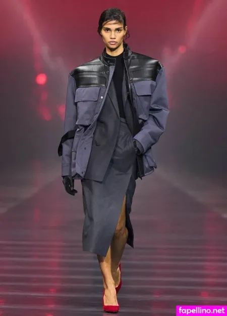 Motomami OnlyFans Thumbnail #9wUgmAv9em