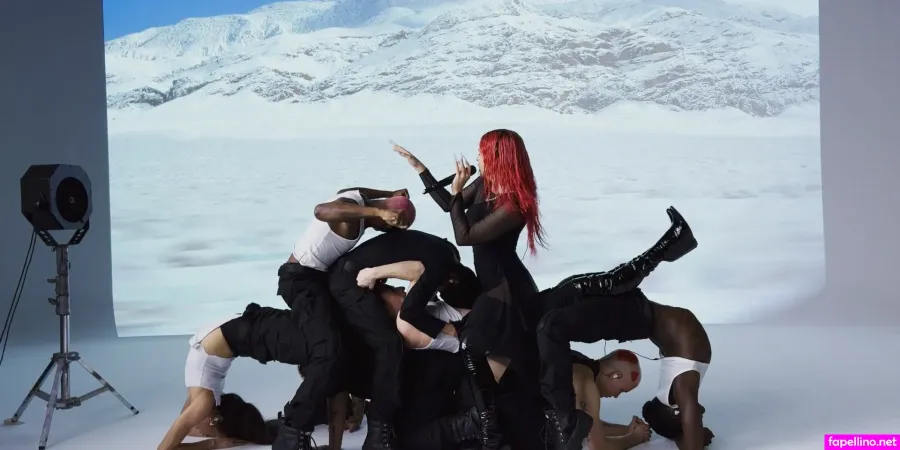 Motomami OnlyFans Thumbnail #lhKVJ4lKty