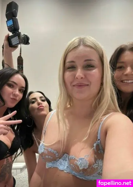 Motorsports Molly 2 OnlyFans Thumbnail #x8pkfojvpB