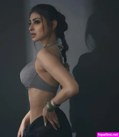 Mouni Roy OnlyFans Thumbnail #34V3dH5vW2