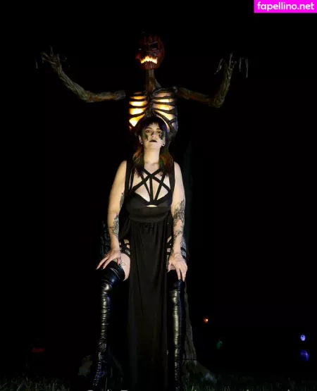 Mourning Glory OnlyFans Thumbnail #PhYR3Ky3LD