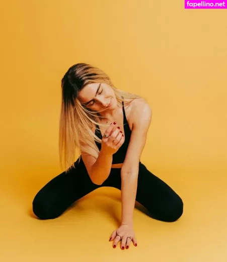 Movementswithmolly OnlyFans Thumbnail #Eoqm1nbYMT