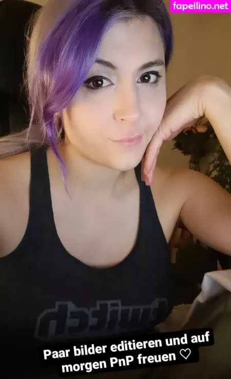 Mowkyfox OnlyFans Thumbnail #9hyorLwYcy