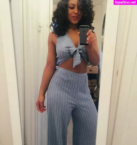 Moya Lothian Mclean OnlyFans Thumbnail #0mqCoSJHXn