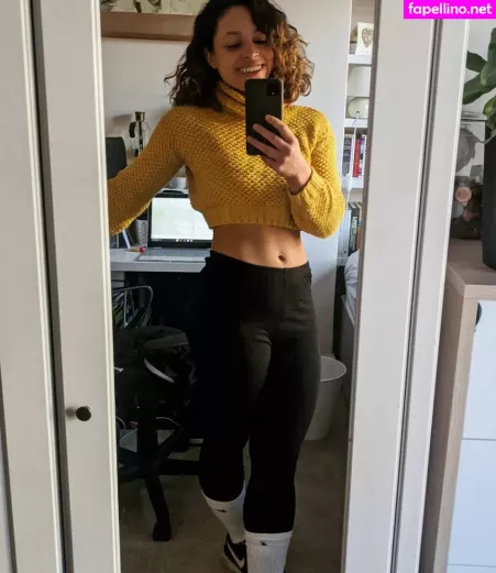 Moya Lothian Mclean OnlyFans Thumbnail #K8S2F7Kipd