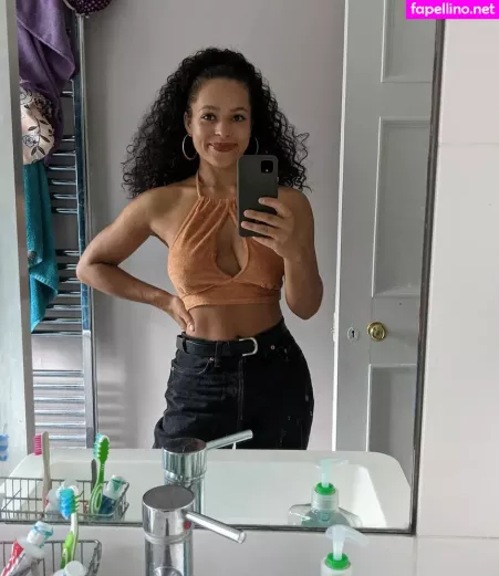 Moya Lothian Mclean OnlyFans Thumbnail #dPZcWuhhtC