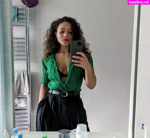 Moya Lothian Mclean OnlyFans Thumbnail #lrlEn0puyP