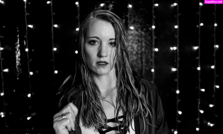 Mozasmr OnlyFans Thumbnail #debcbBiMvy