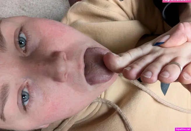 Mplfeet OnlyFans Thumbnail #Xt5HtnZxNb