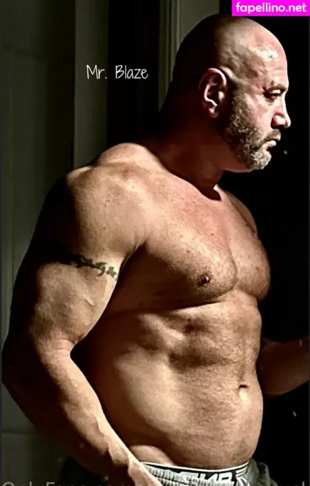 Mr Blaze Thecuckold OnlyFans Thumbnail #A6q49LGtu7