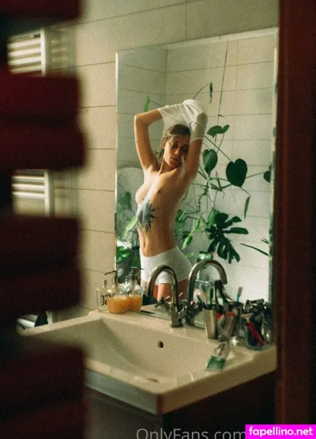 Mr Hxly OnlyFans Thumbnail #F8rVHkrNun