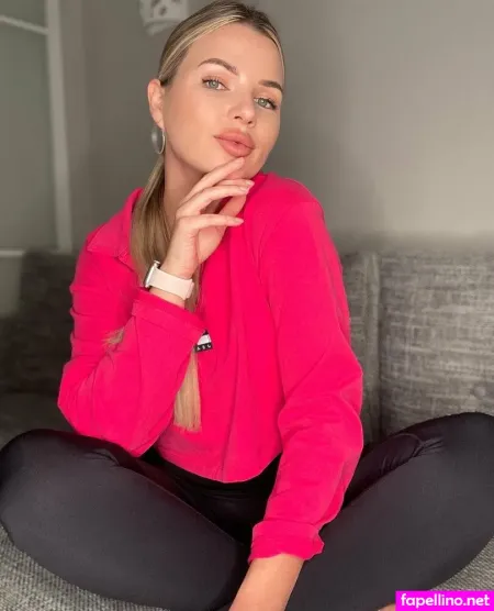 Mrs Alice OnlyFans Thumbnail #6mHwr5C16K