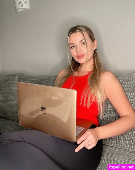 Mrs Alice OnlyFans Thumbnail #VDVr6BJuVu